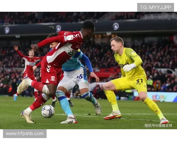 图赫尔重塑边后卫角色，持续提升球队防守与进攻的双重效率